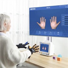 Intelligens stimulációs kesztyű stroke-os betegek számára